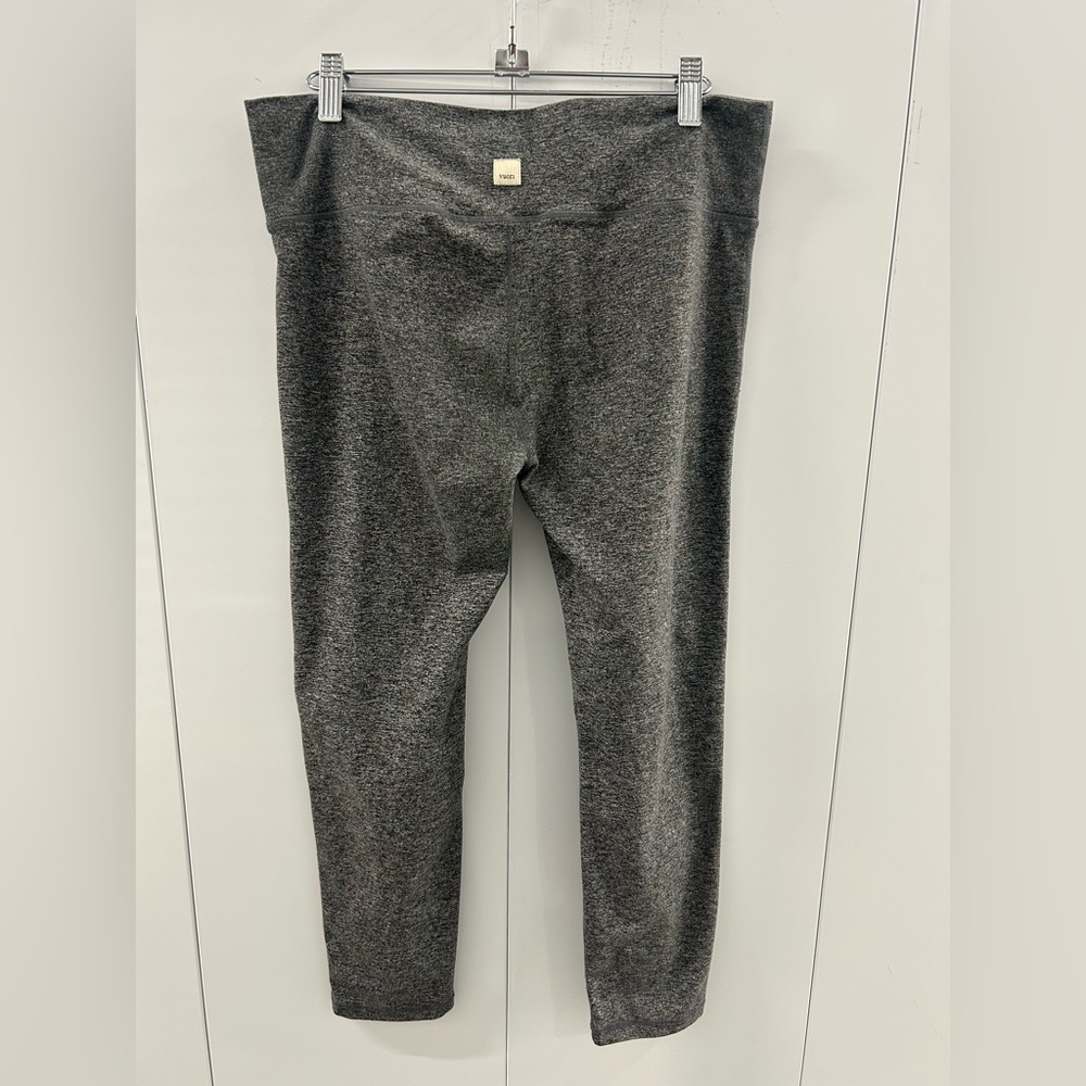 Vuori Leggings, Size XL